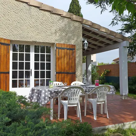 Holiday La Quichenotte